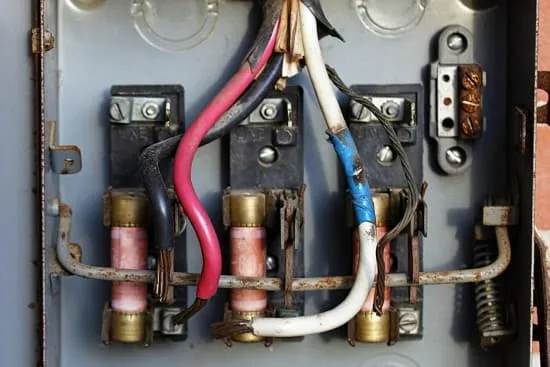 اشتباهات رایج در سیم کشی ساختمان