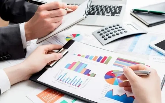 تعیین حقوق و مزایا در ارزیابی عملکرد