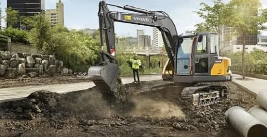 بیل مکانیکی ماشین آلات ساختمانی