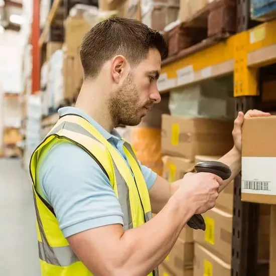 کاربرد barcode در انبار و لجستیک
