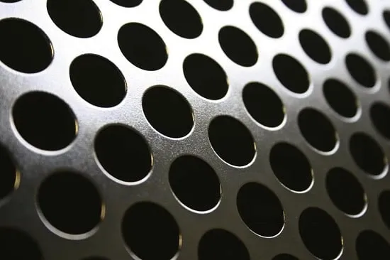 سوراخ کاری Piercing