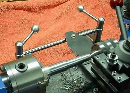 مخروط تراشی به کمک خط کش راهنما