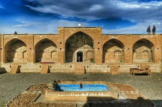 آشنایی با انواع قوس در نمای ساختمان