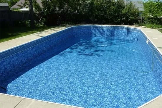استخر ساخته شده از وینیل