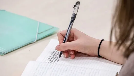 بررسی نمره رایتینگ آیلتس