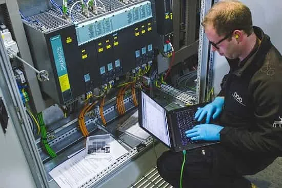 تقاضای بازار برای مهندسان plc