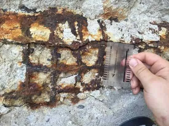 ترک ناشی از خوردگی ارماتور
