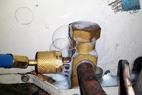 بررسی نشتی