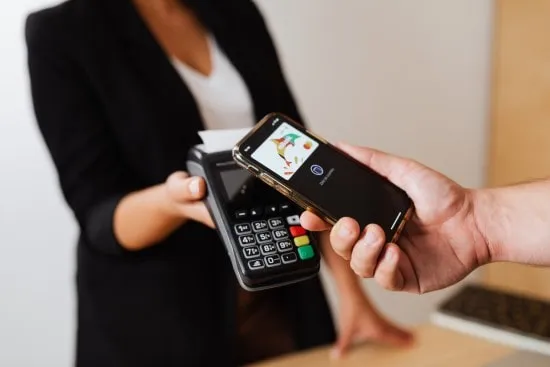 پرداخت الکترونیکی با nfc