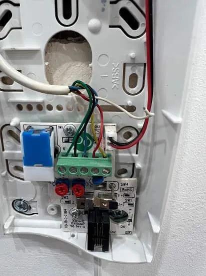 عیب یابی خرابی برق