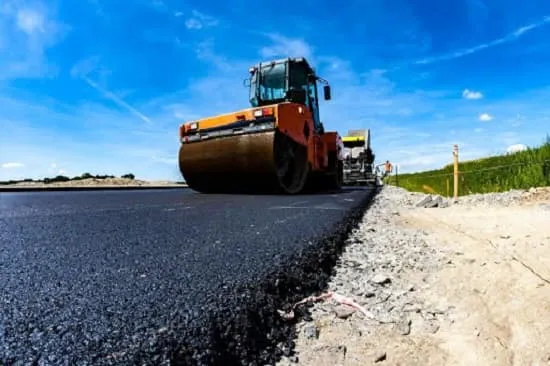 کاهش خطرات احتمالی ولتاژ گام و ولتاژ لمسی